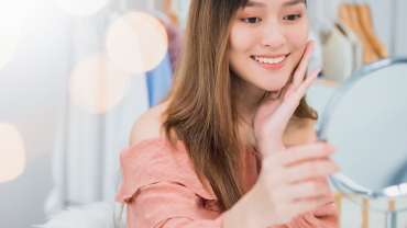 Menghilangkan Bekas Jerawat? Yuk Lakukan Treatment Kombinasi Ini!