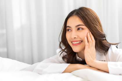 Portrait,Of,Smiling,Cheerful,Beautiful,Pretty,Asian,Woman,Clean,Fresh 5 Cara Praktis Merawat Kulit Remaja